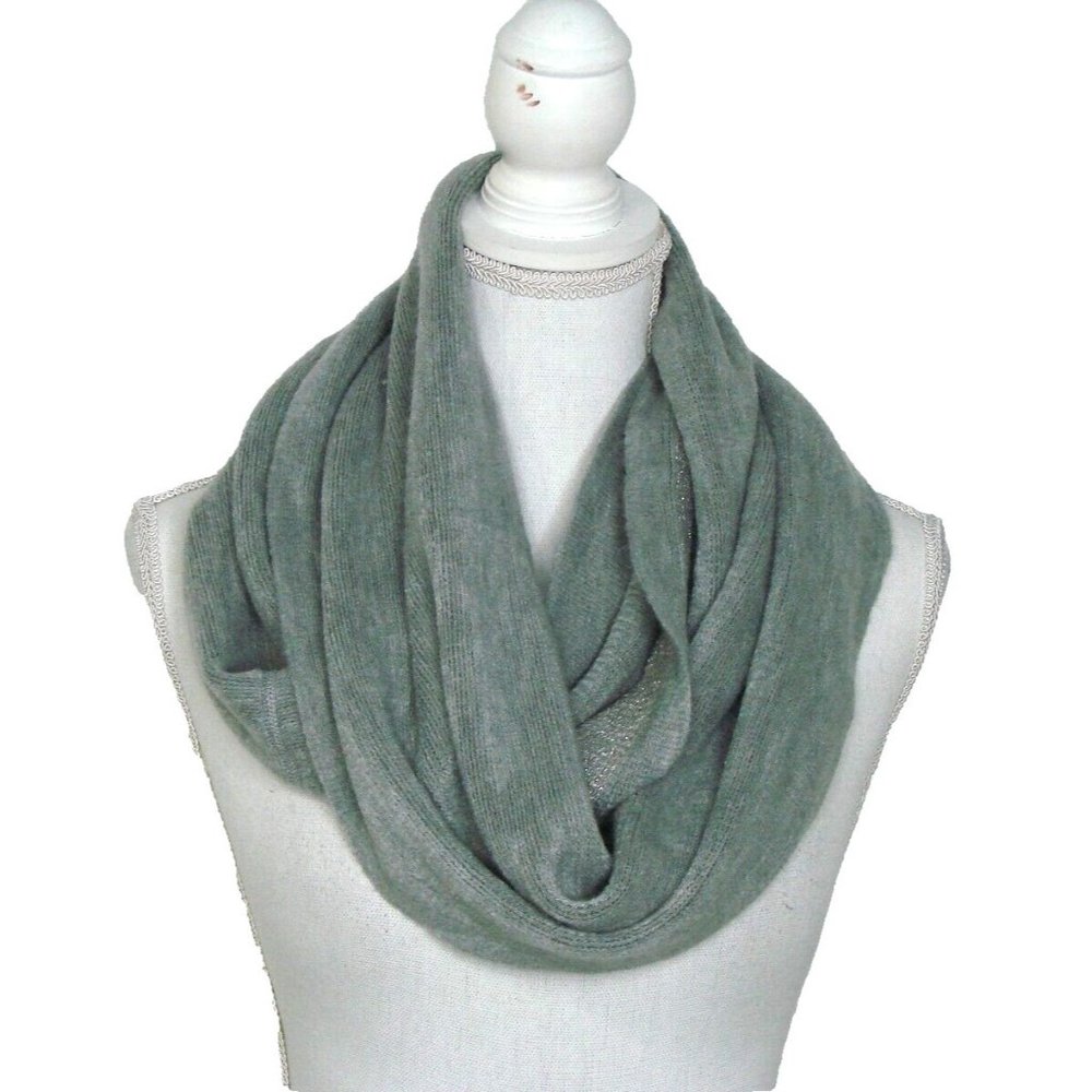 Calvin Klein Gray Acrylic Glitter Knit Infinity Scarf Warm Soft Stretch 33x12"